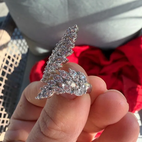 Angel Wings Crystal Burst Wrap Ring – High-Shine Adjustable Jewelry - Picture 11 of 12